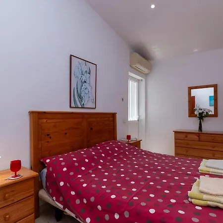 San Miguel Lovely 3 Bedroom *